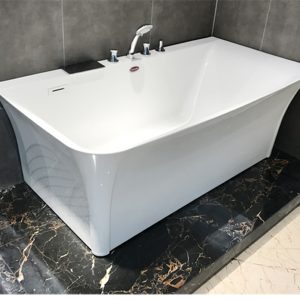 Bồn tắm gia đình cao cấp AQ1601UQ